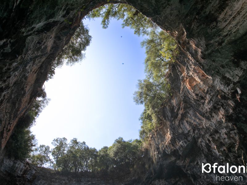 melissani 006 1ad1236e