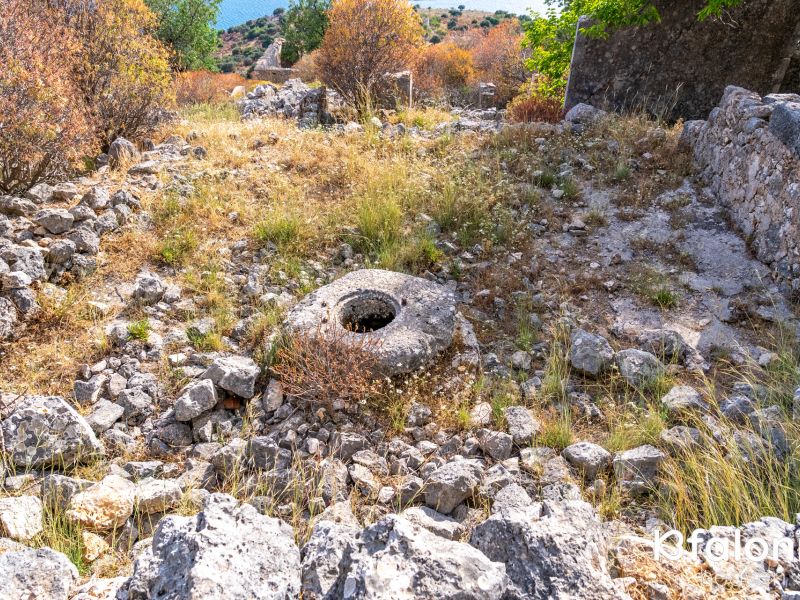 falsa abadoned village 001 244b6907