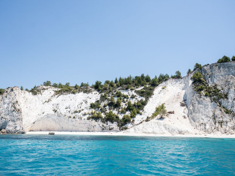 paralia asproi vraxoi 07 2ec51a8c