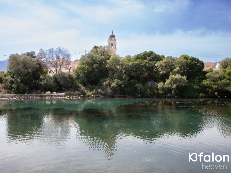 karavomilos lake 04 613f3344