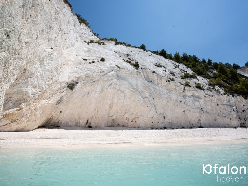 paralia asproi vraxoi 15 7d2418b0