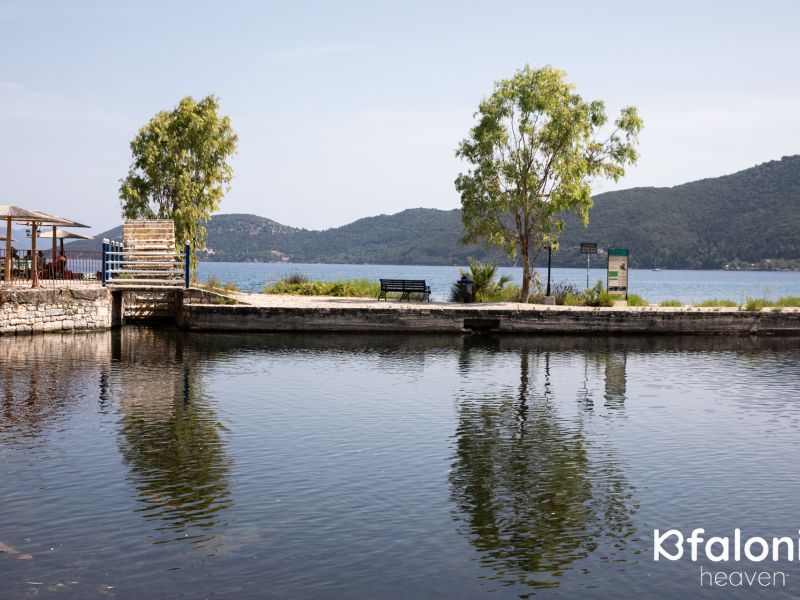 karavomilos lake 01 9ee88227