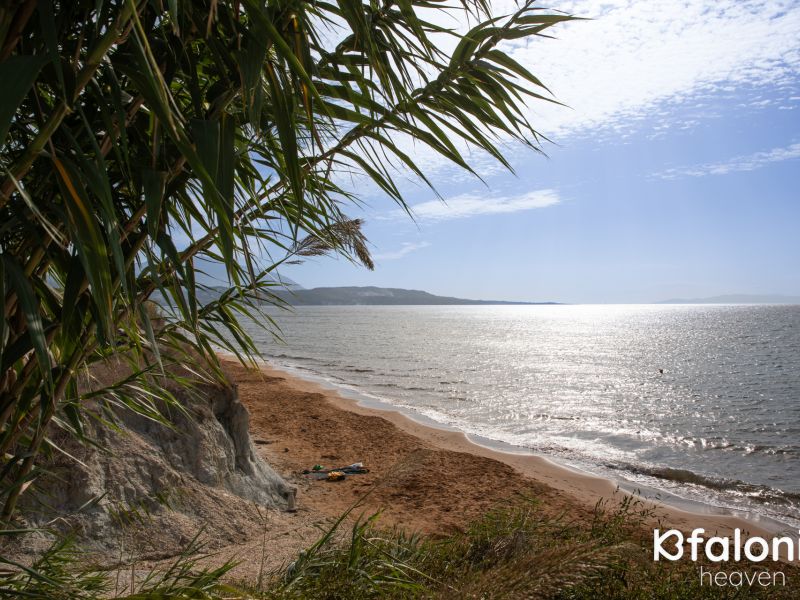 paralia megals lakos 04 a0eee529