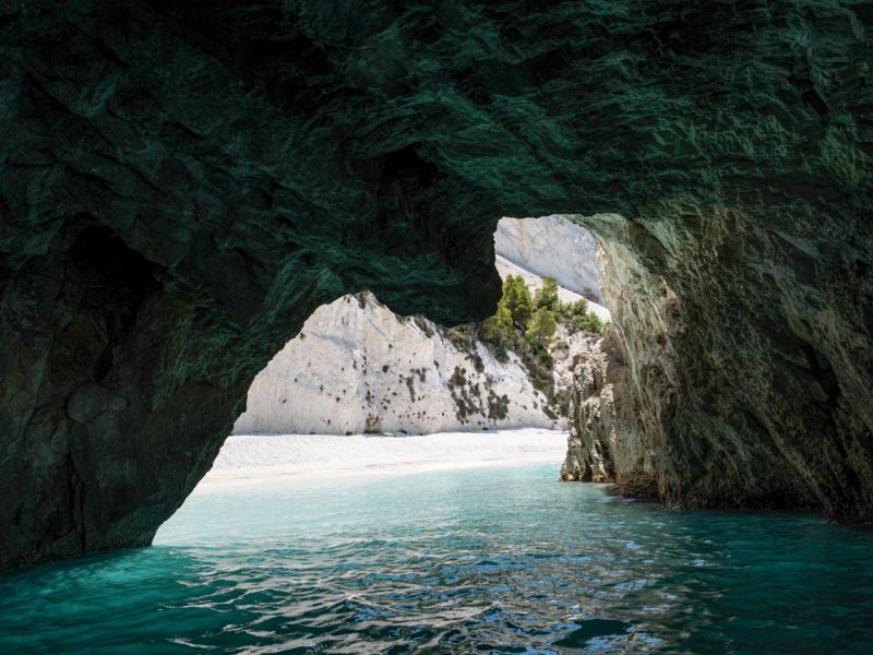 paralia asproi vraxoi 14 d50d4eee