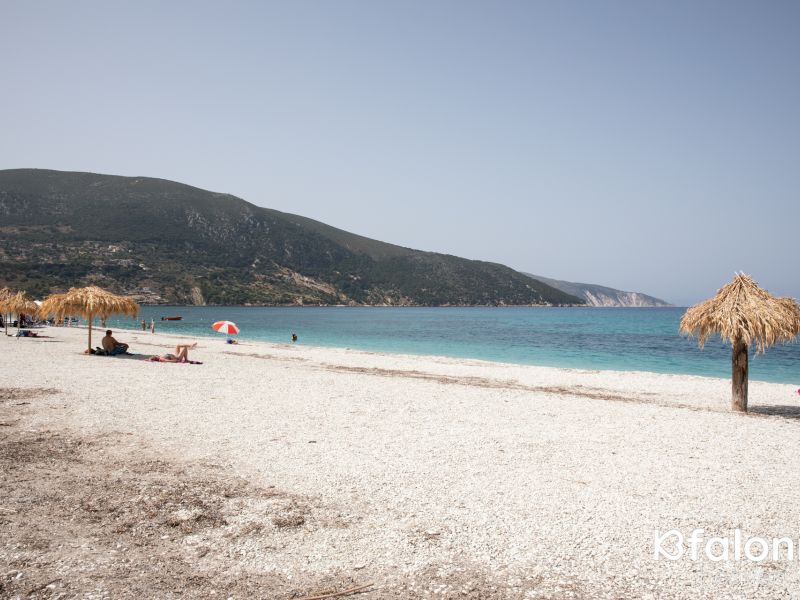 paralia aiga kuriaki 03 e829a84e