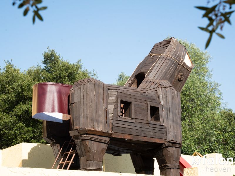 odysseas zoo land 026 fb160749